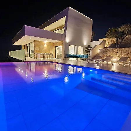 Vacation-luxury Willa
